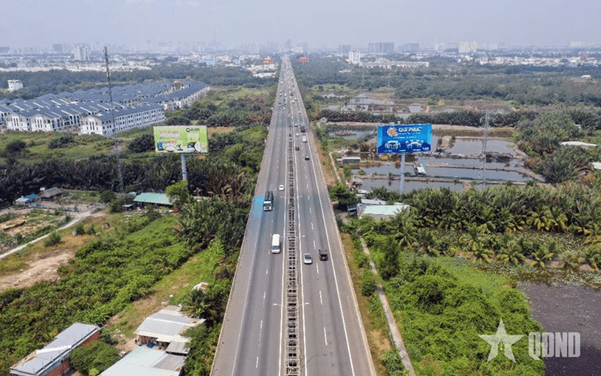Niềm tin vững, khát vọng lớn: Bài 7: Nền tảng về hạ tầng giao thông tạo động lực tăng trưởng mới