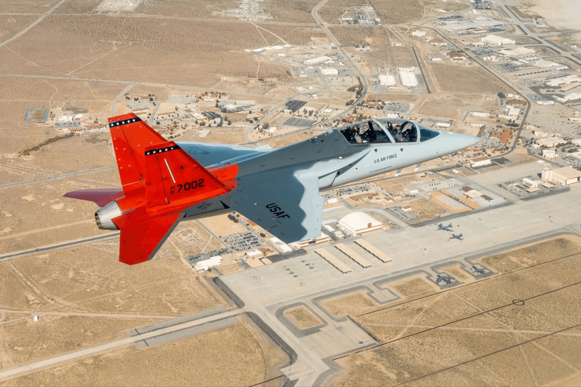 Quân sự thế giới hôm nay (12-1): Không quân Mỹ đưa máy bay huấn luyện T-7A Red Hawk vào biên chế