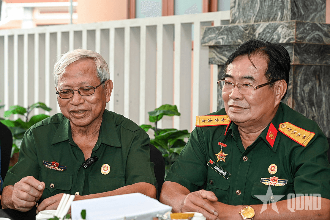 “Thủ trưởng đi xa, nhưng nghĩa tình vẫn vẹn nguyên, còn mãi”!
