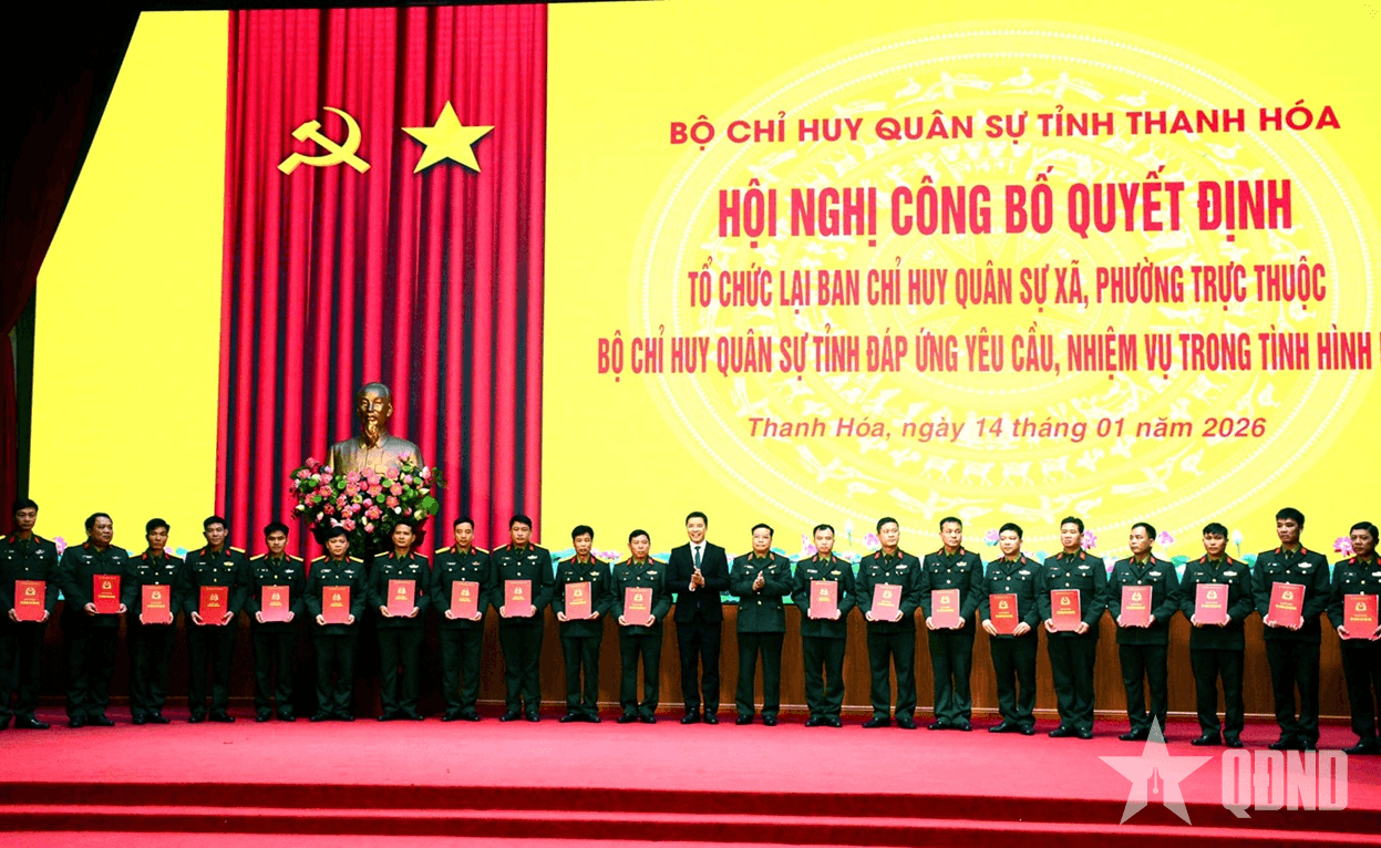 Thanh Hóa công bố quyết định tổ chức lại Ban CHQS cấp xã, bổ nhiệm 166 chỉ huy trưởng