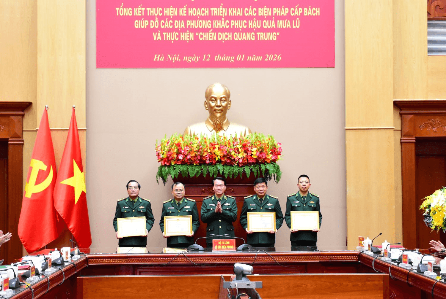 Dựng nhà cho dân, dựng niềm tin nơi biên cương
