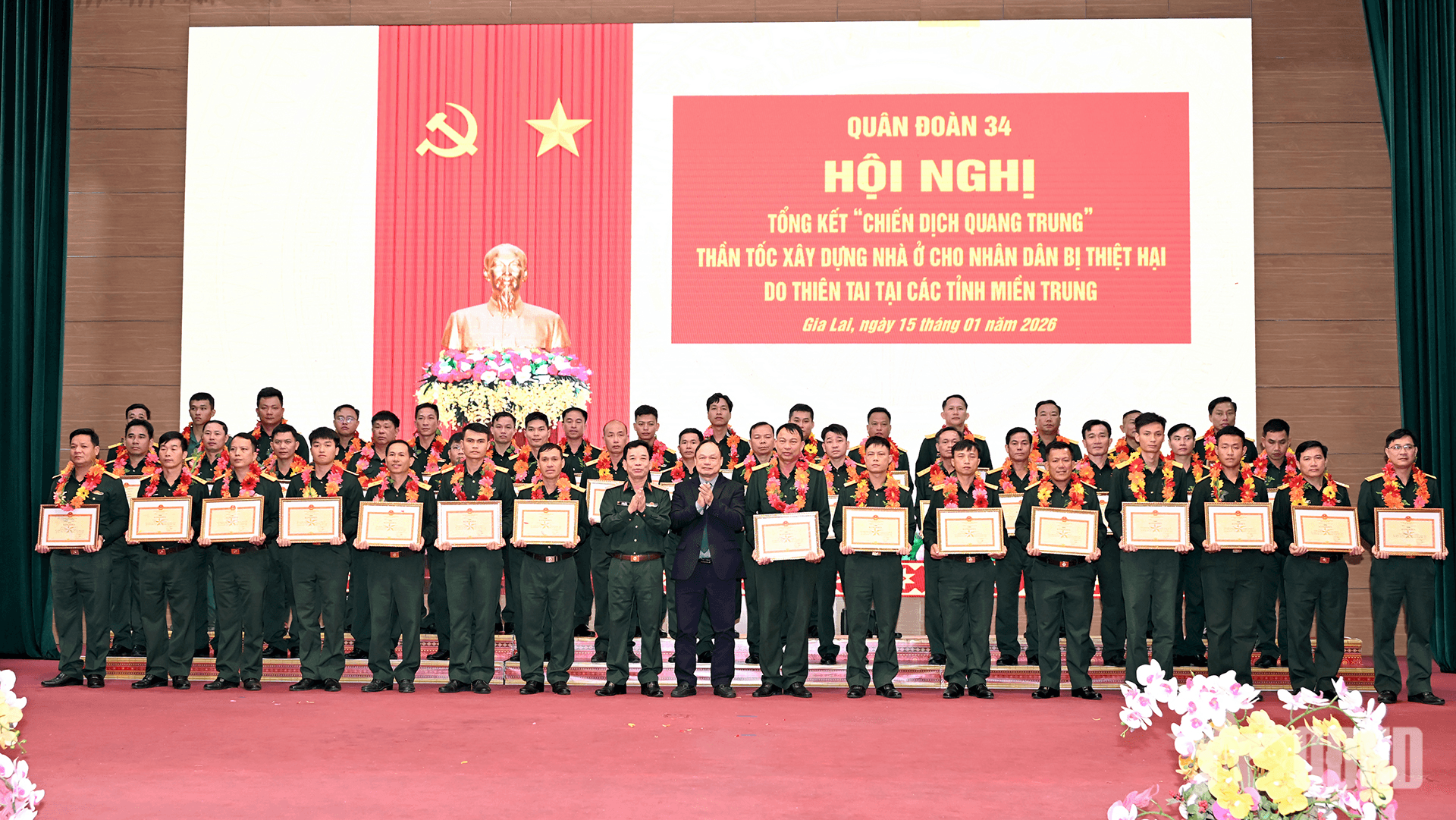 Quân đoàn 34: Khen thưởng 8 tập thể, 45 cá nhân trong “Chiến dịch Quang Trung”
