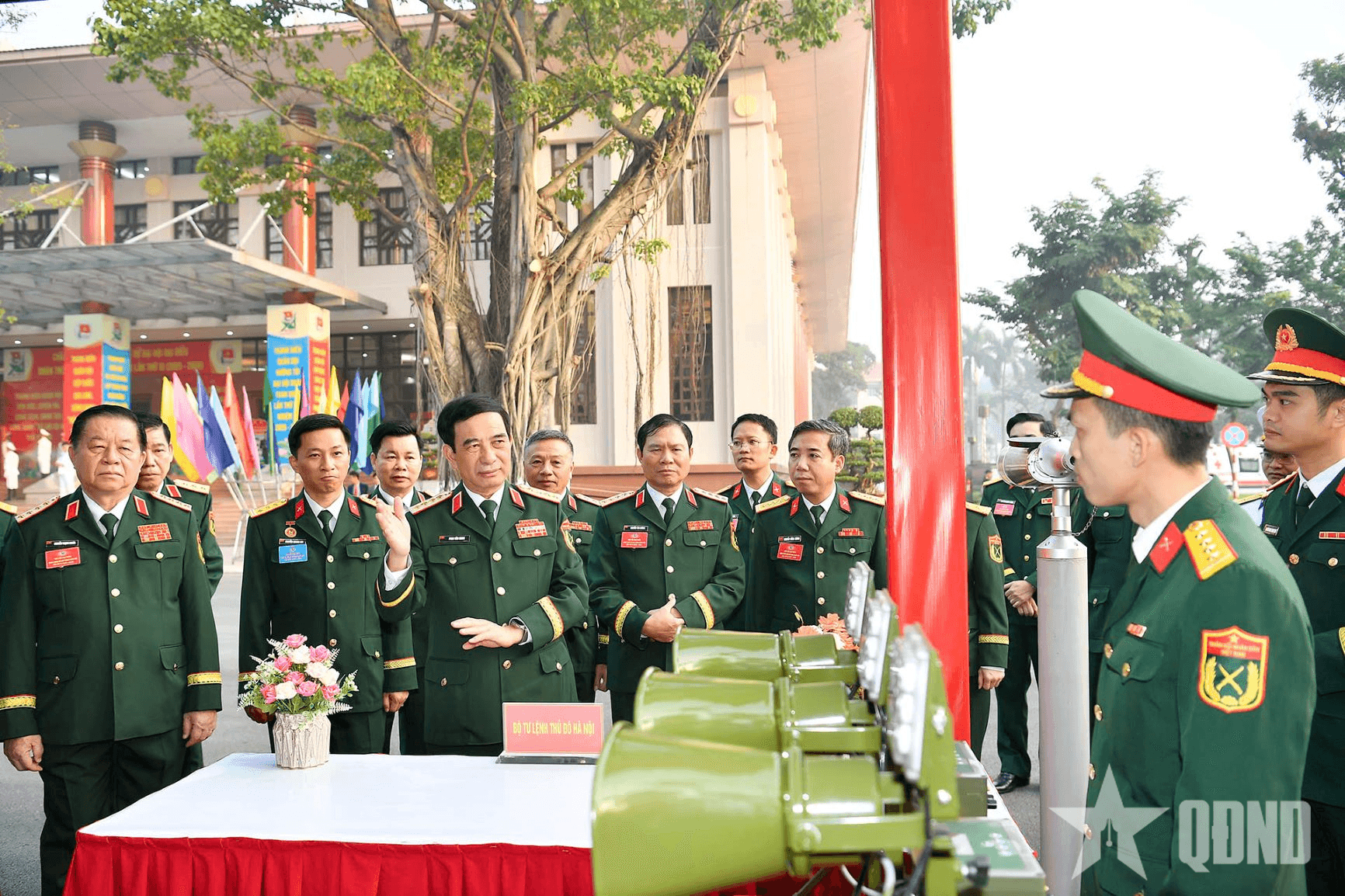 Đẩy mạnh xây dựng Quân đội, củng cố quốc phòng, bảo vệ vững chắc Tổ quốc trong giai đoạn mới