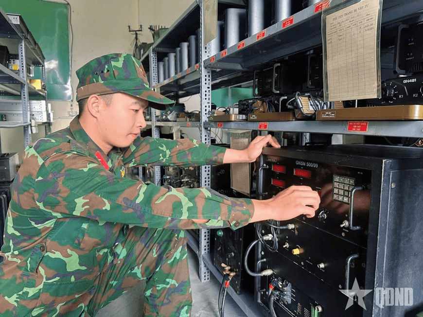 Thiếu úy quân nhân chuyên nghiệp Đỗ Văn Phương đam mê sáng chế