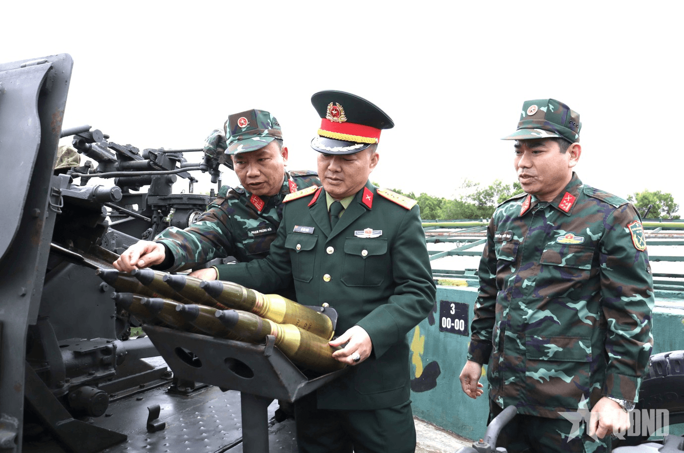 Quân khu 1 kiểm tra công tác sẵn sàng chiến đấu tại Lữ đoàn Phòng không 210