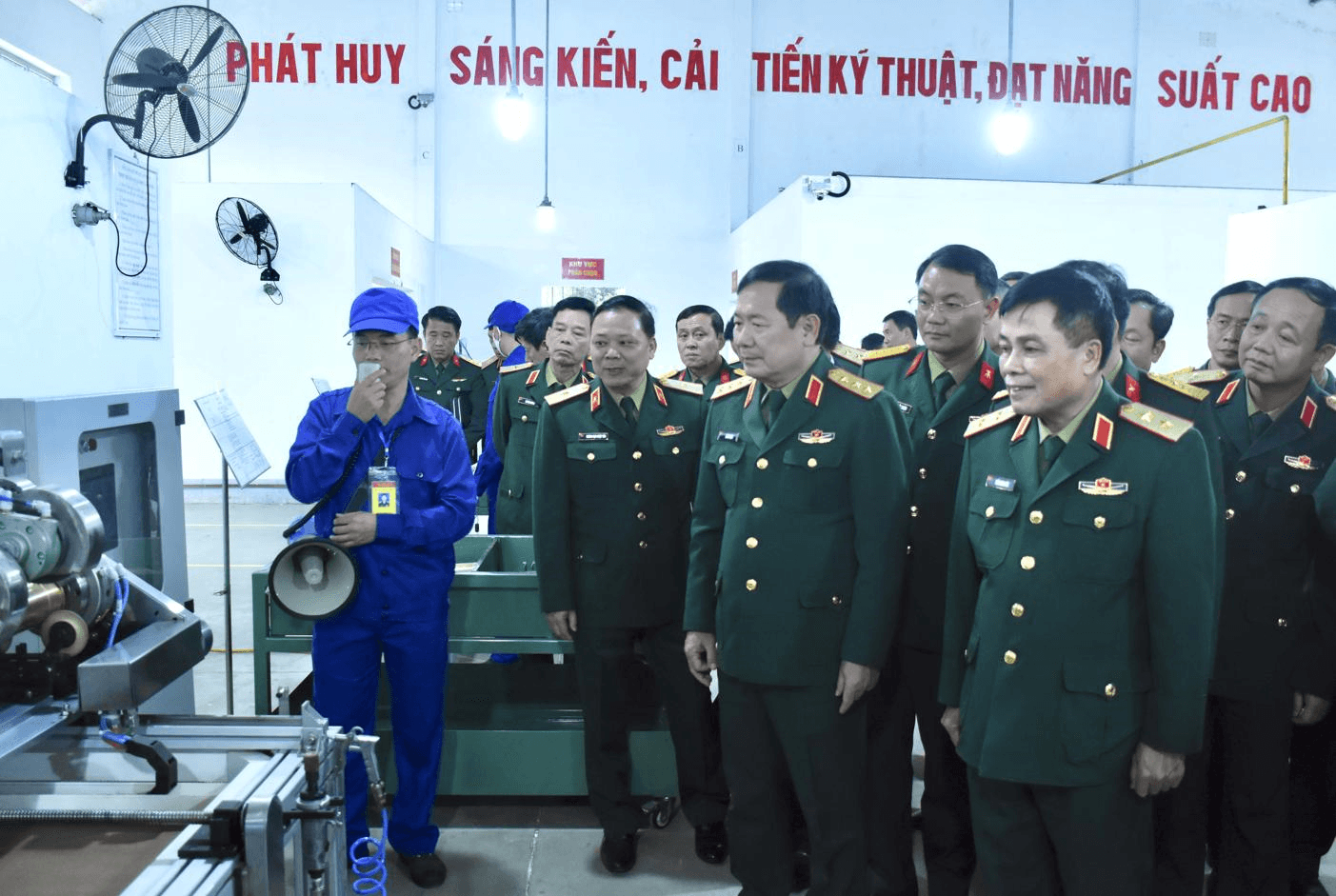 Mũi nhọn đột phá xây dựng Quân đội hiện đại
