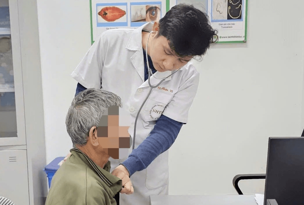 Sán lá gan nhỏ gây tắc mật - cảnh báo thói quen ăn đồ tái sống