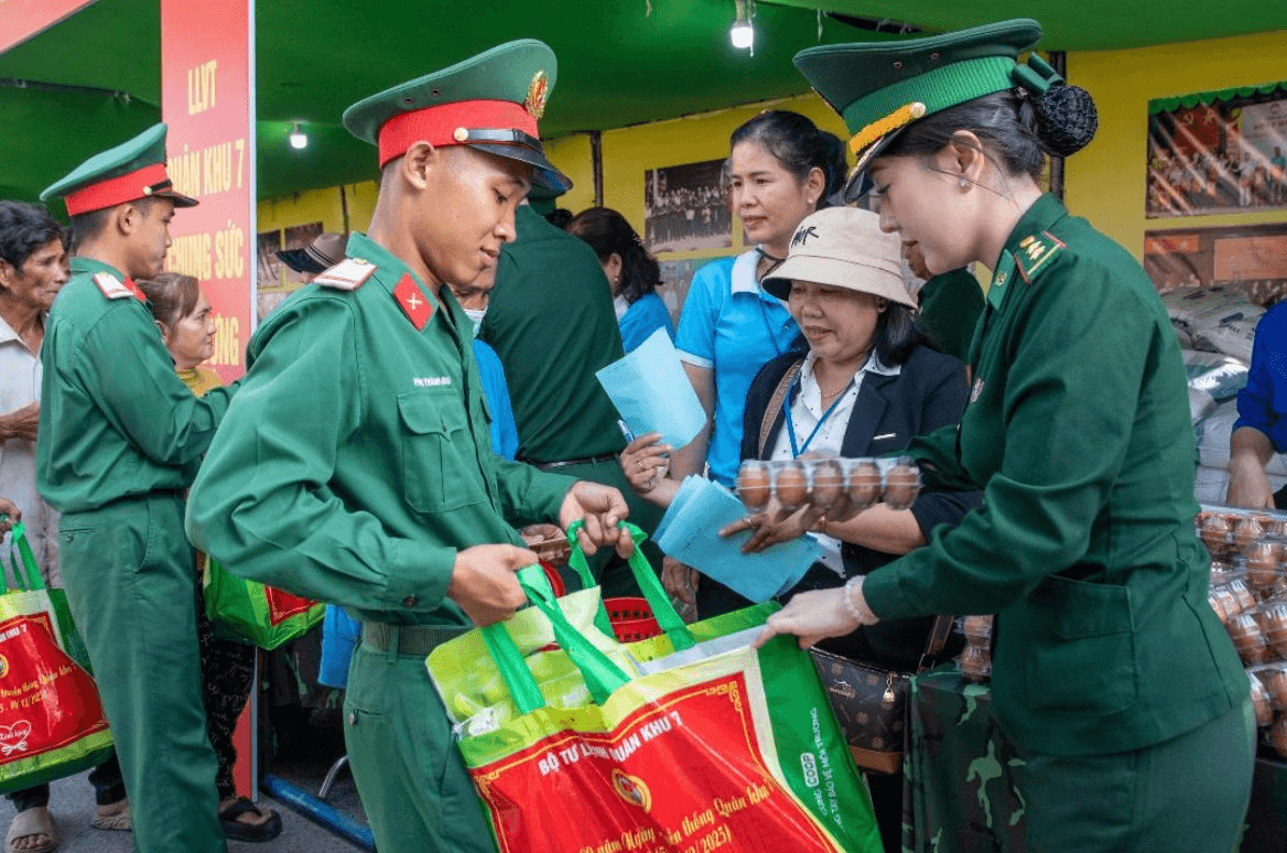 “Xuân chiến sĩ” mừng Đảng quang vinh