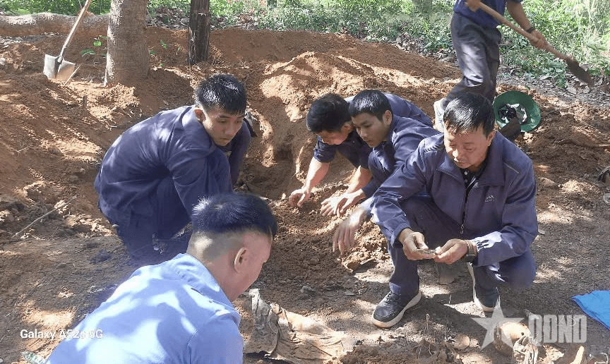 Tìm thấy 11 hài cốt liệt sĩ tại Campuchia cùng nhiều di vật
