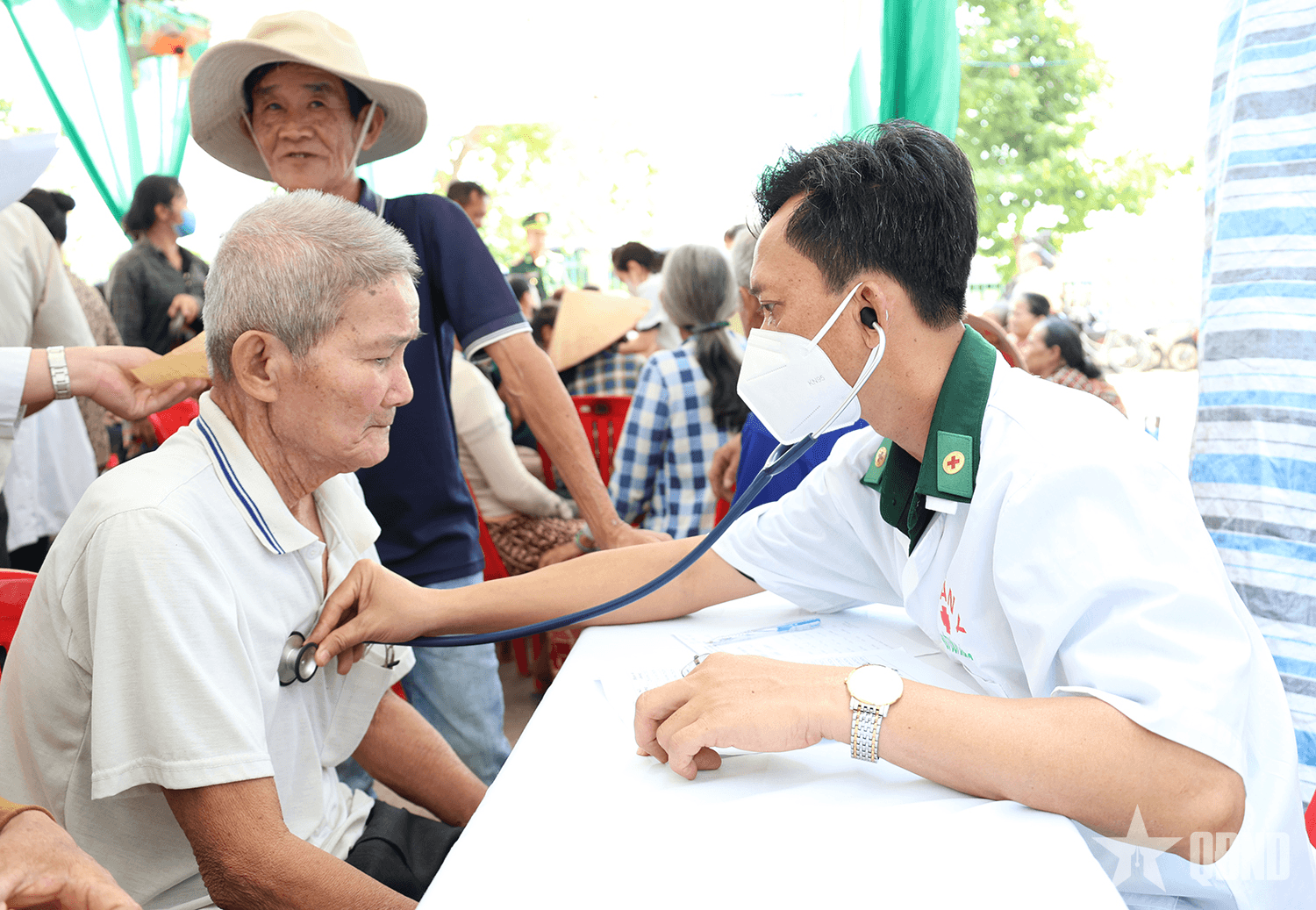 An Giang: Rộn ràng chương trình Xuân Biên phòng ấm lòng dân bản