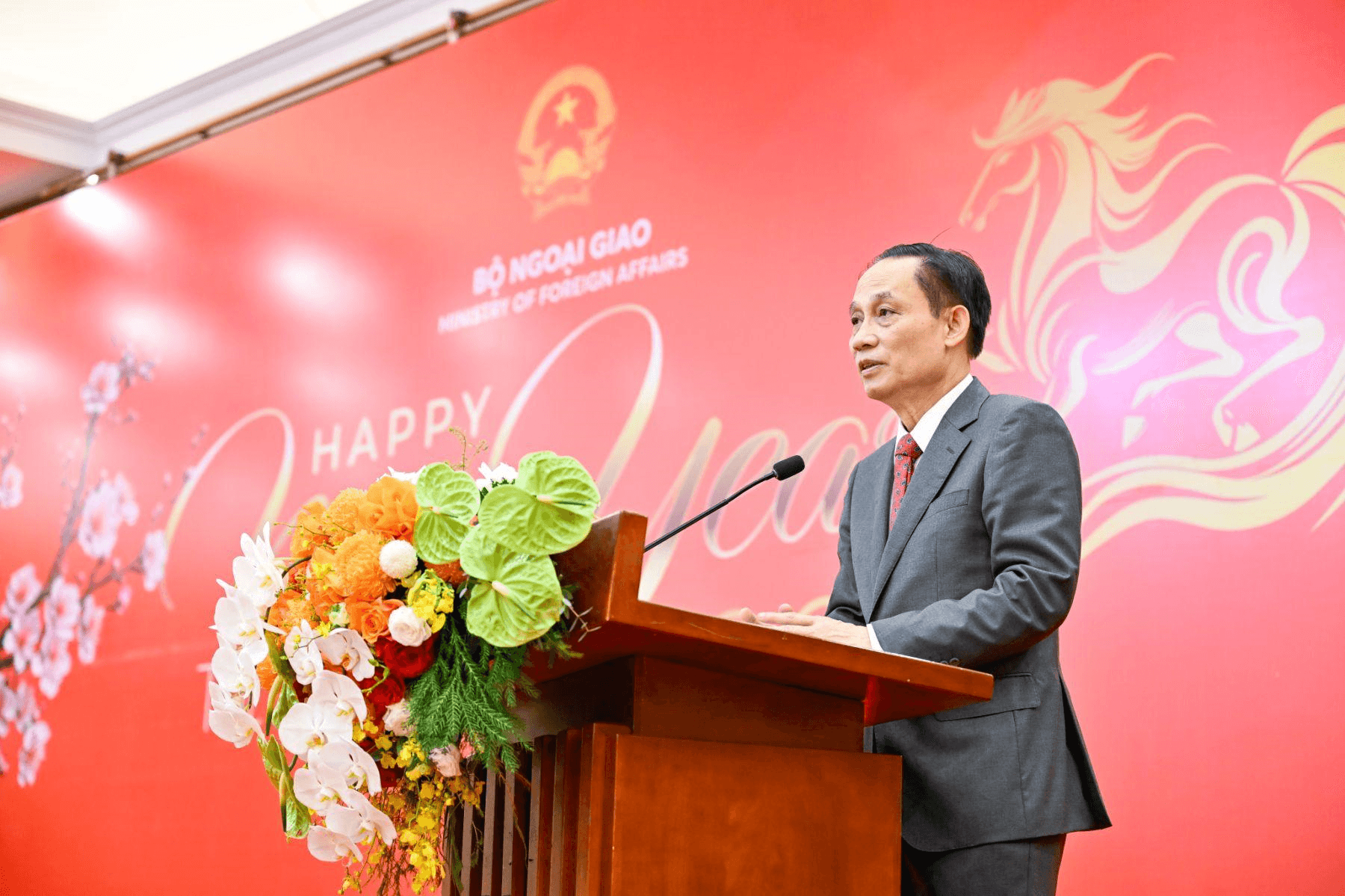 Đối ngoại Việt Nam trải qua một năm sôi động và thành công