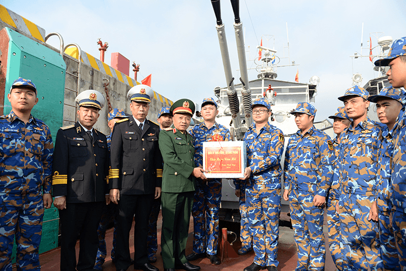 Thượng tướng Lê Quang Minh kiểm tra công tác sẵn sàng chiến đấu trên địa bàn tỉnh Quảng Ninh