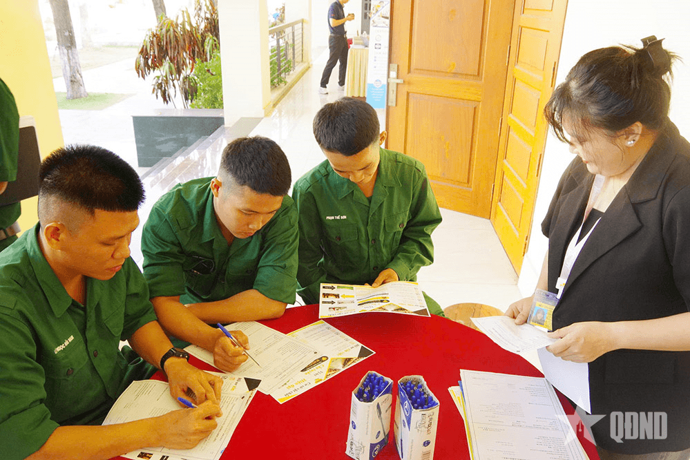 TP Hồ Chí Minh trang trọng đón quân nhân hoàn thành nghĩa vụ quân sự trở về địa phương