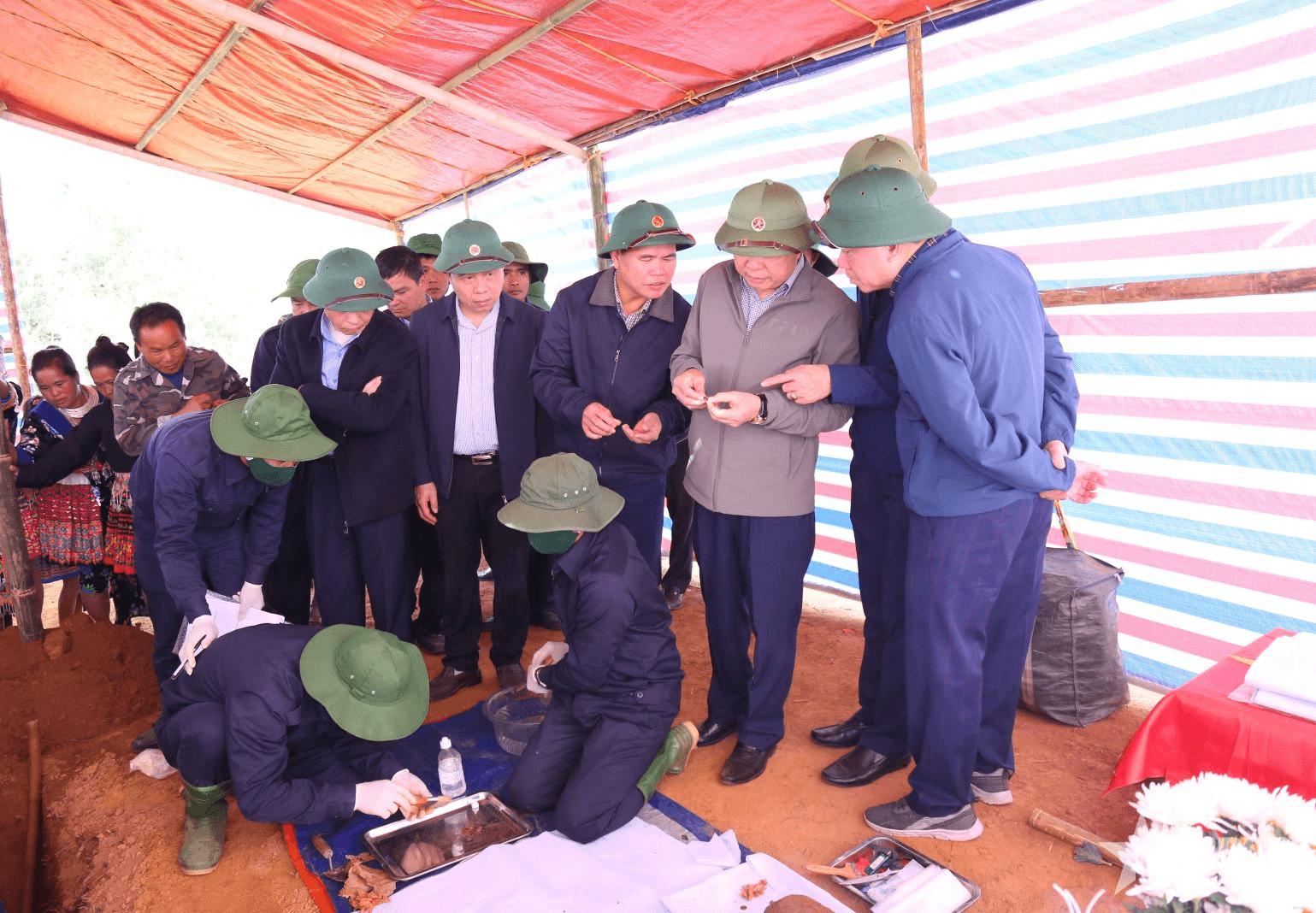 Ban Chỉ đạo 515, Quân khu 4 kiểm tra công tác tìm kiếm, quy tập hài cốt liệt sĩ tại tỉnh Hủa Phăn (Lào)