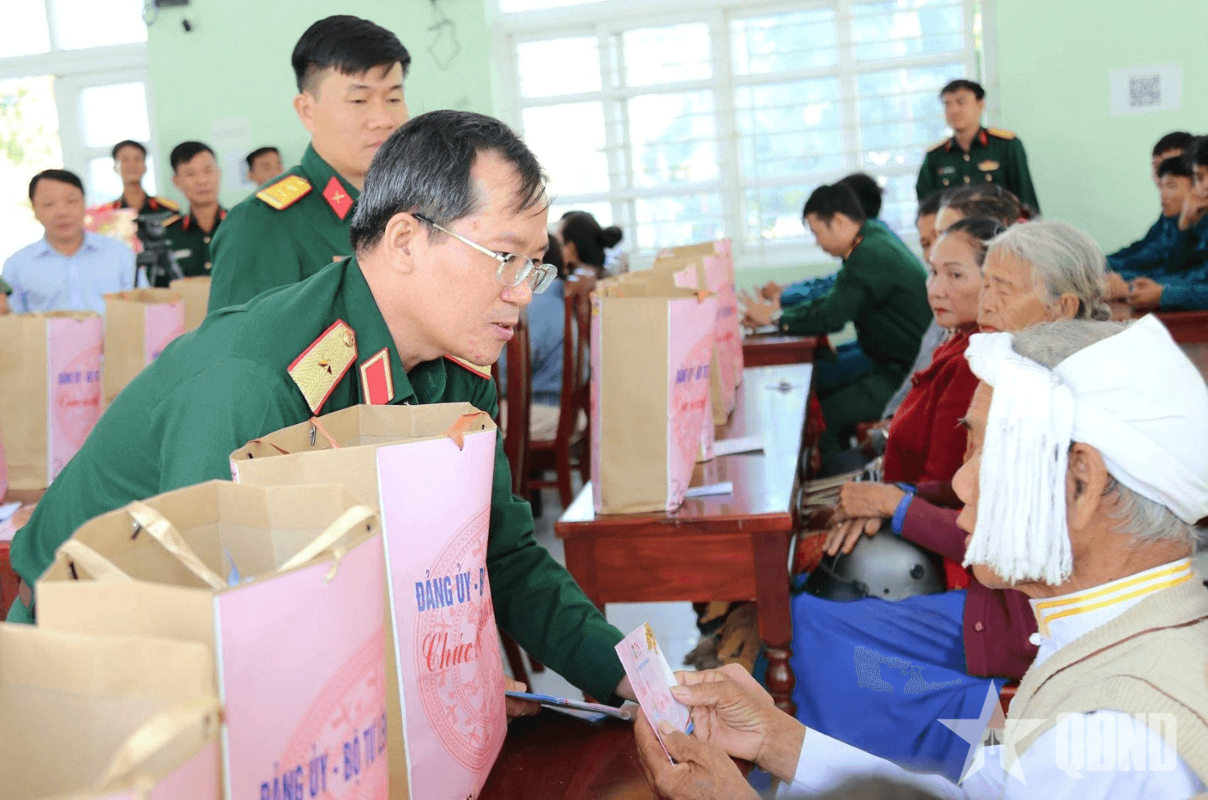Quân khu 5: Ấm tình quân dân