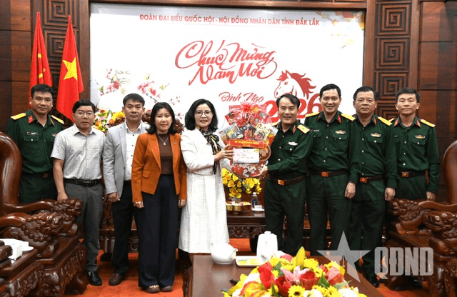 Bộ tư lệnh Quân khu 5 thăm chúc Tết tại tỉnh Đắk Lắk