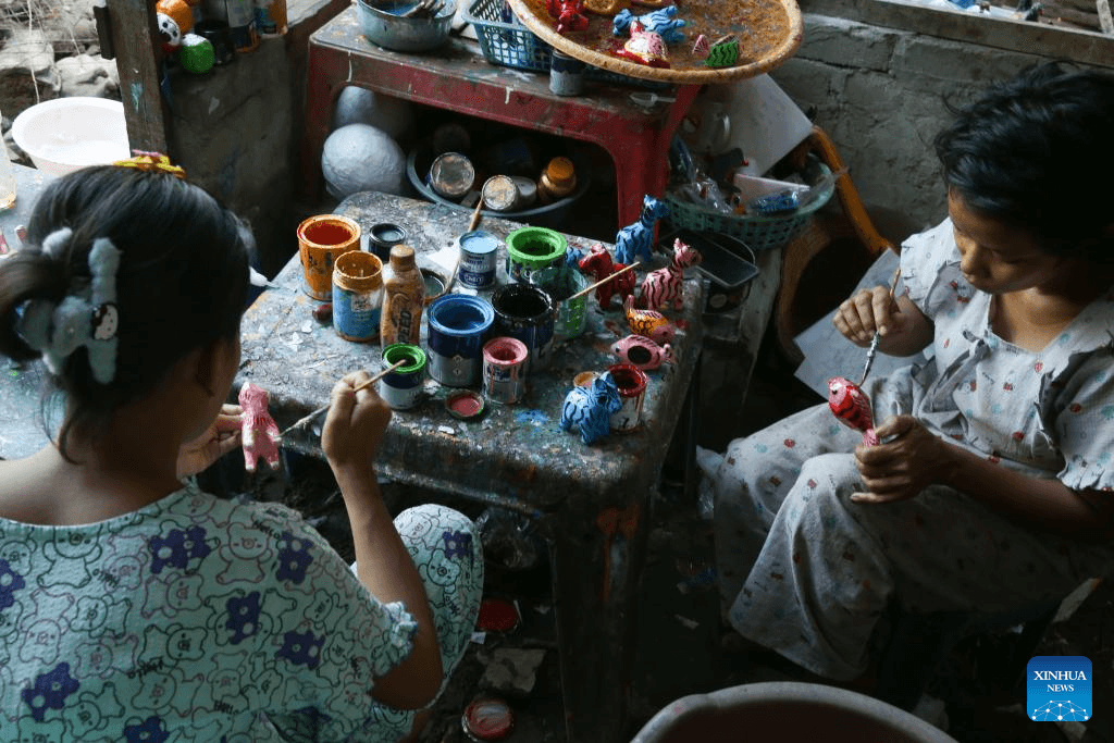 Đam mê không vì lợi nhuận của người đàn ông Myanmar