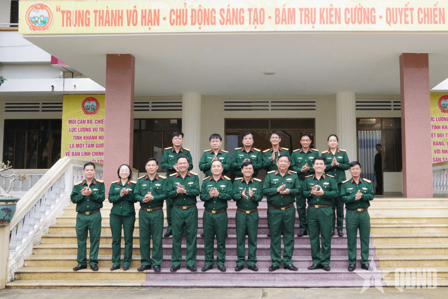 Thượng tướng Huỳnh Chiến Thắng thăm, chúc Tết Bộ CHQS tỉnh Khánh Hòa