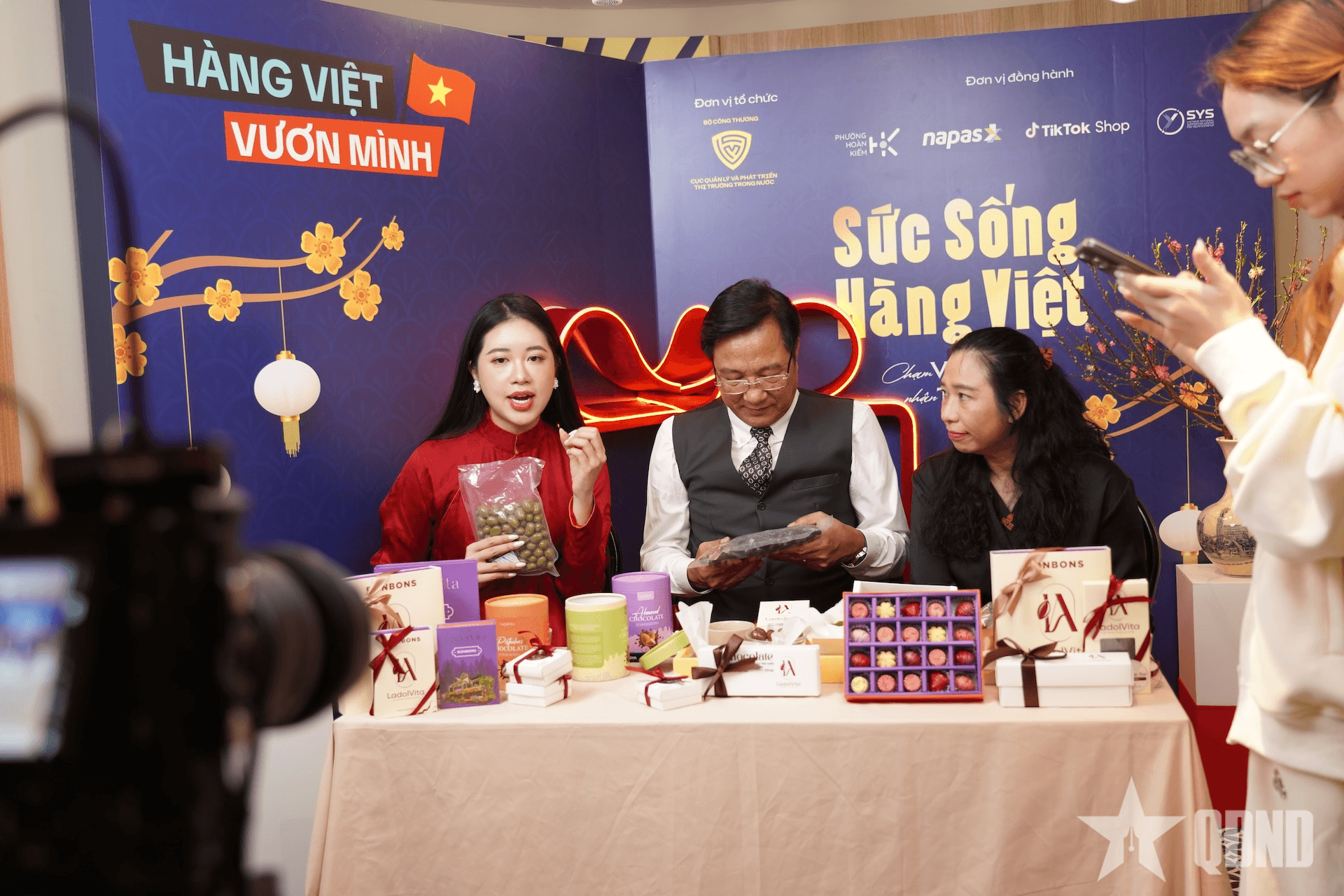 “Sức sống hàng Việt”: Cách hàng Việt chạm gần hơn tới người tiêu dùng