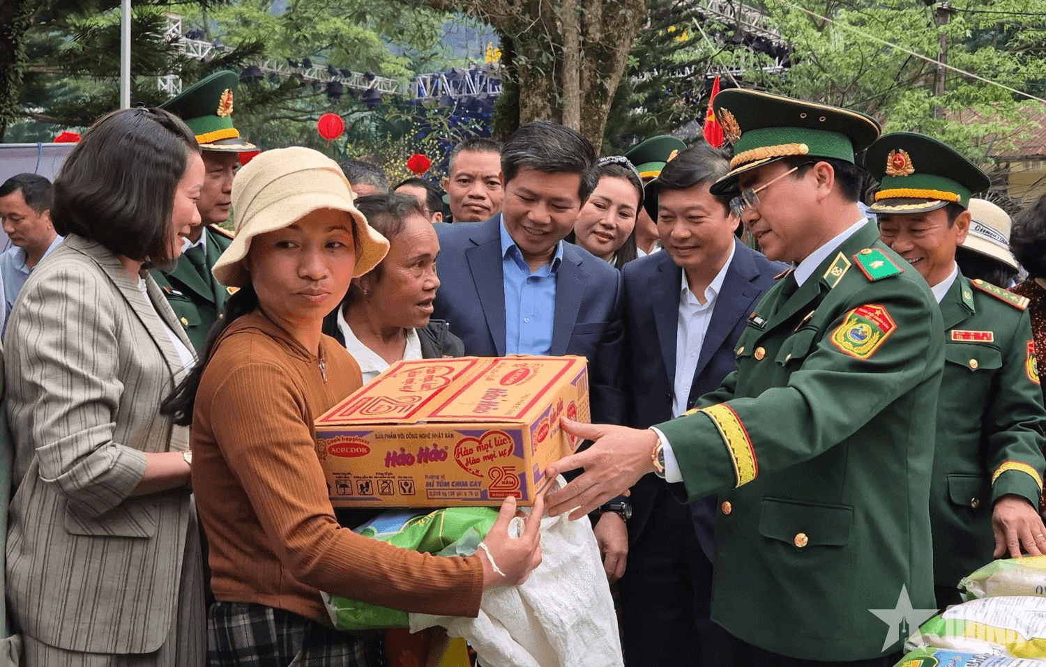 Ấm lòng dân bản trong mùa xuân biên giới