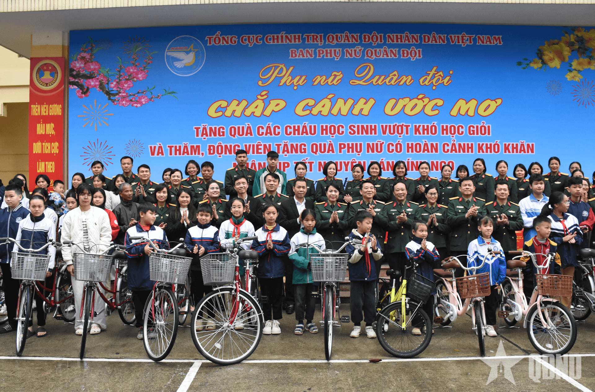 Phụ nữ Quân đội chắp cánh ước mơ