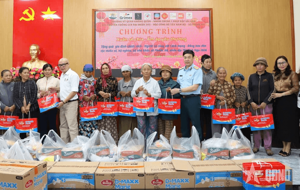 Trường Sĩ quan Không quân: Xuân sẻ chia - Ấm áp yêu thương