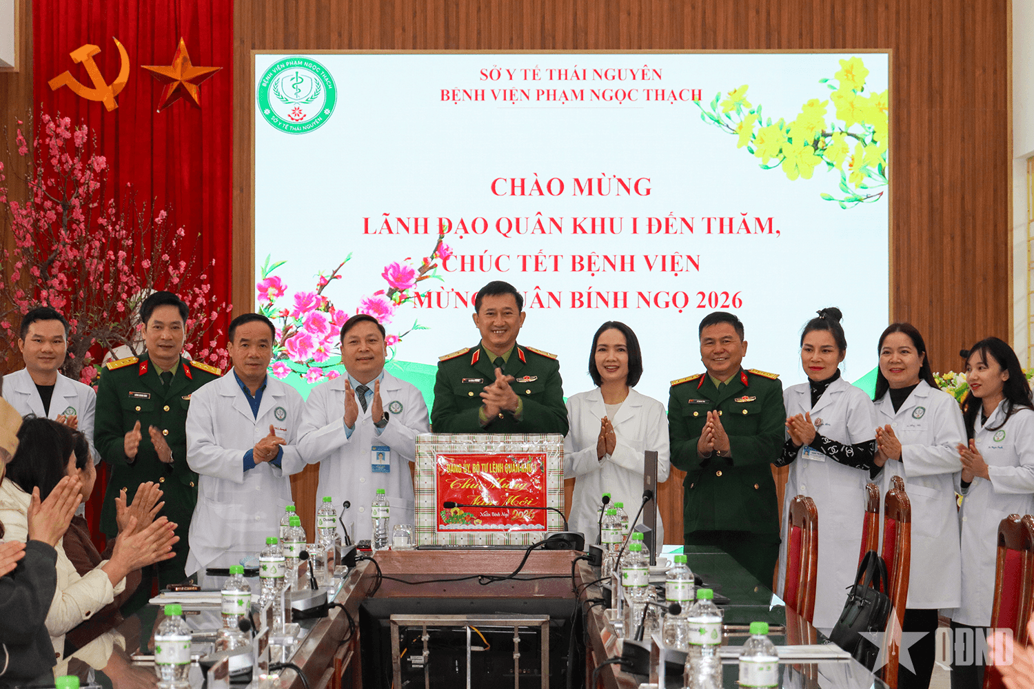 Chính ủy Quân khu 1 thăm, chúc Tết tại Thái Nguyên