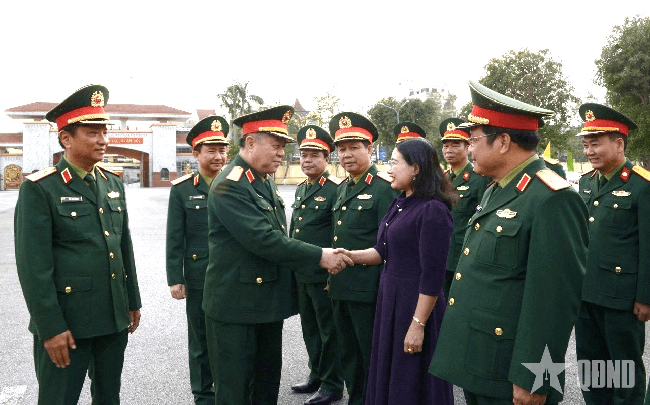 Đại tướng Nguyễn Trọng Nghĩa: Quân khu 4 đóng góp to lớn trong đấu tranh giải phóng dân tộc, bảo vệ Tổ quốc, thực hiện nhiệm vụ quốc tế