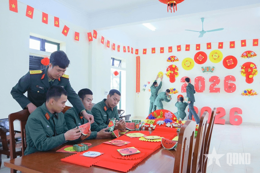 Nơi mùa xuân được sẻ chia bằng tình đồng chí, đồng đội
