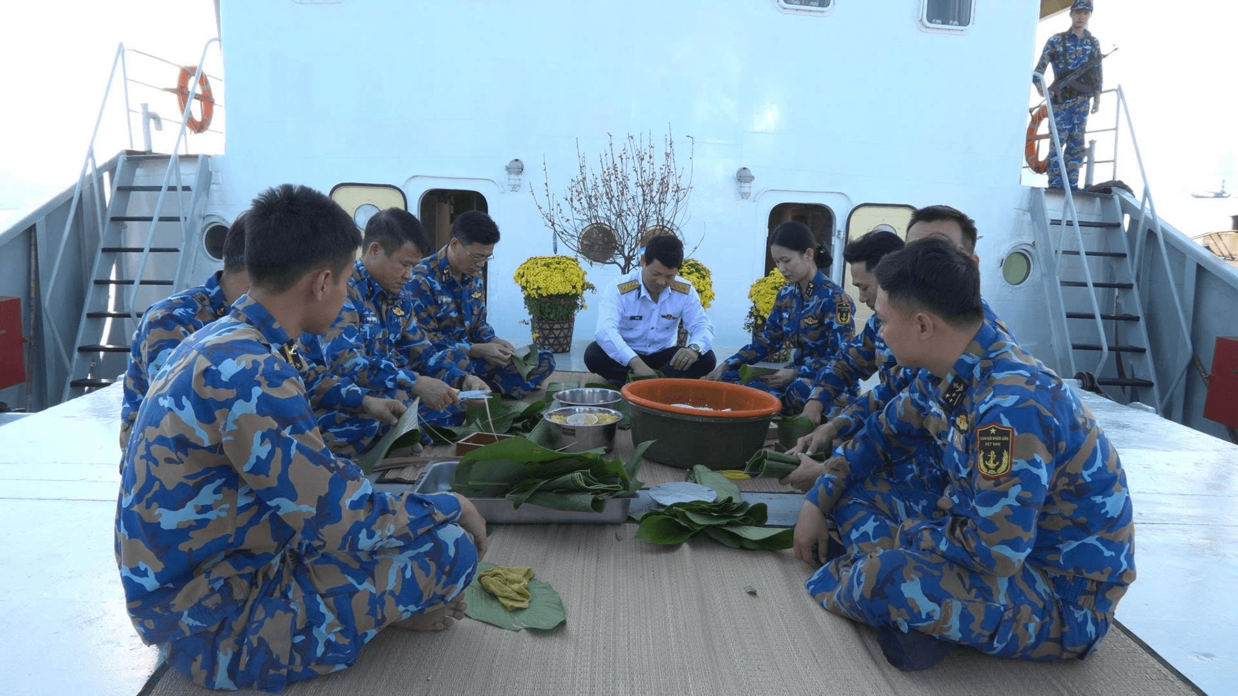 Vững vàng trực Tết nơi đầu sóng