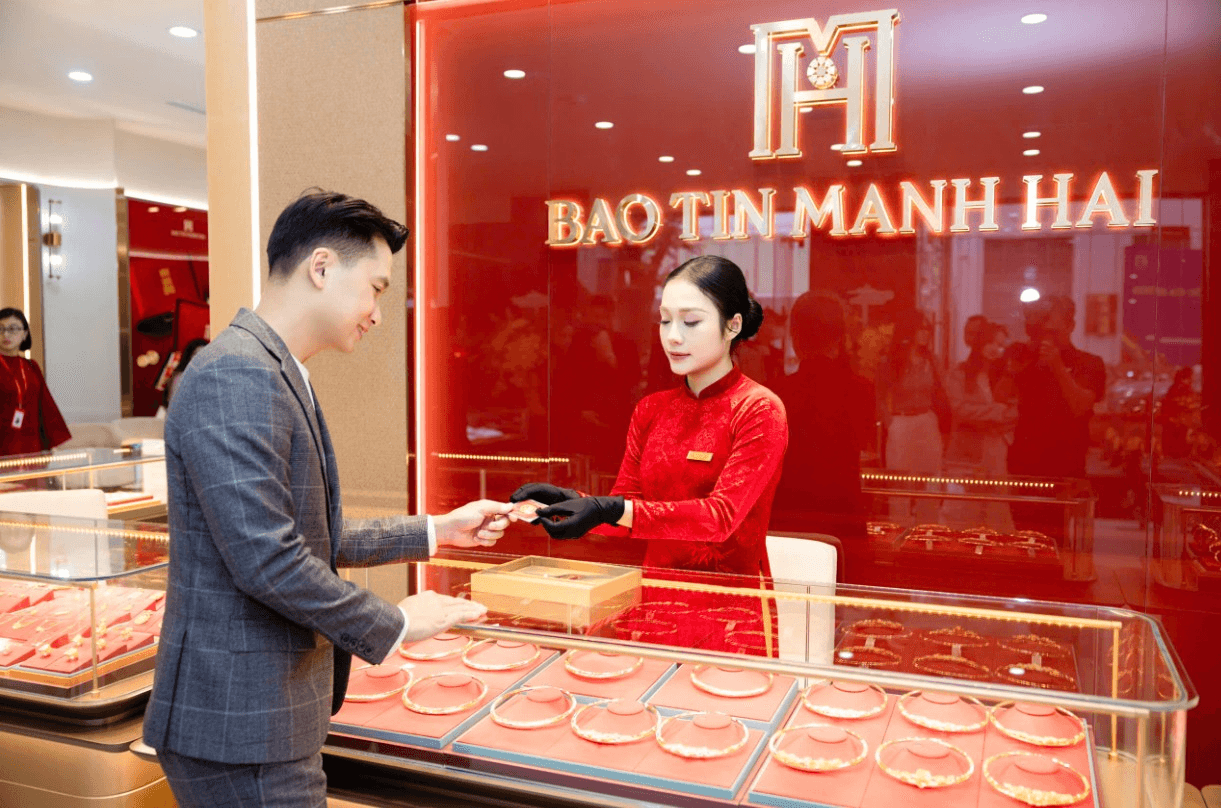 Giá vàng hôm nay (14-2): Vàng trong nước ngược chiều với vàng thế giới