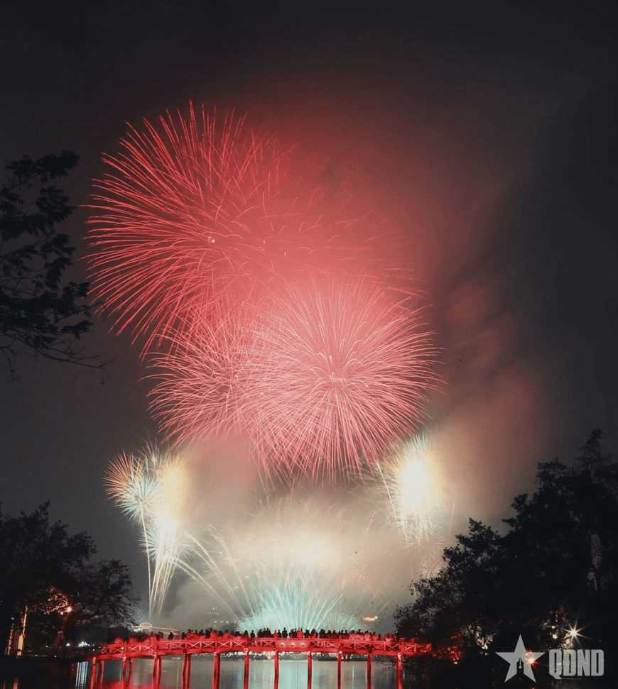 Đêm giao thừa Xuân Bính Ngọ 2026