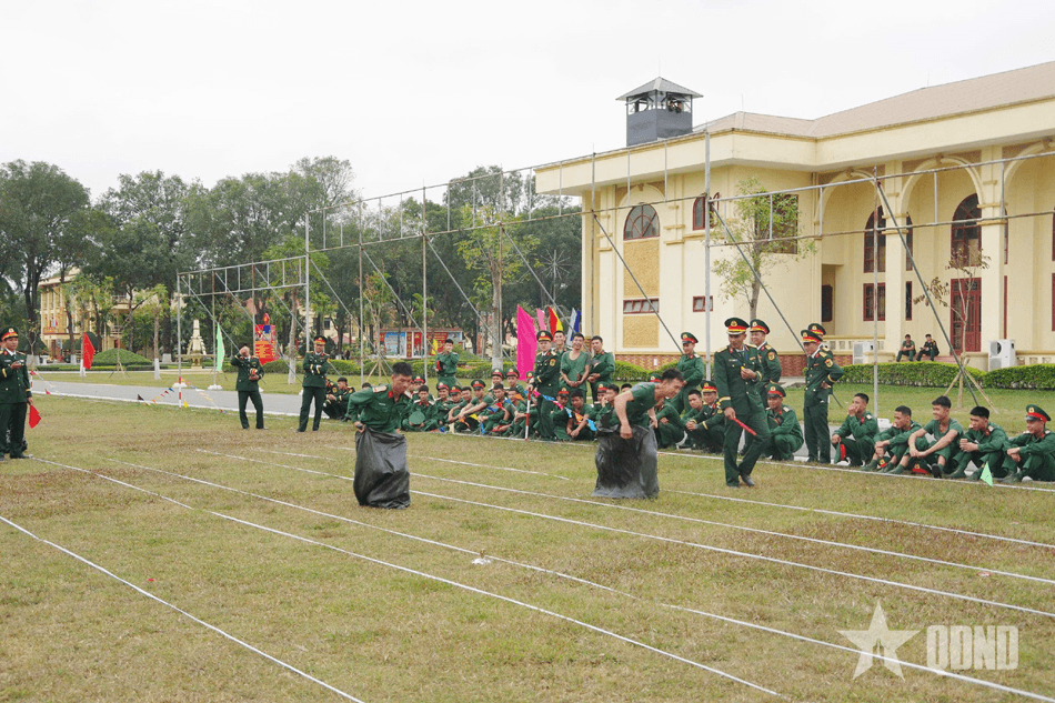 Sôi nổi các trò chơi dân gian ngày Tết