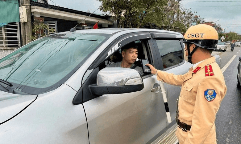 Mồng 2 Tết, hàng nghìn phương tiện bị tạm giữ do vi phạm giao thông