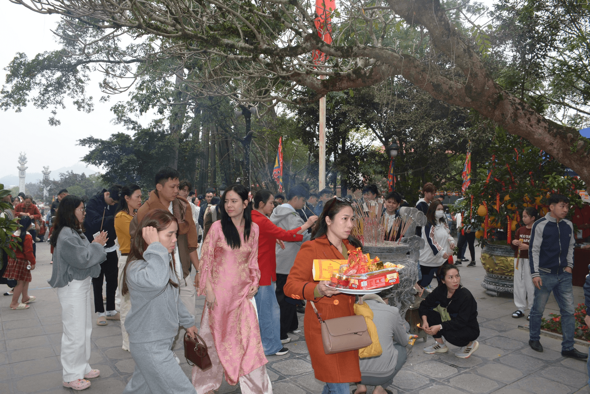 Về Tây Thiên tìm miền an yên