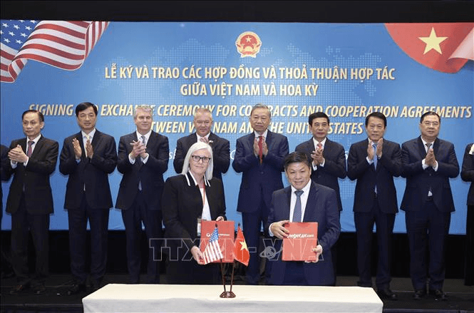 Tổng Bí thư Tô Lâm chứng kiến lễ ký và trao các hợp đồng, thỏa thuận hợp tác của Việt Nam và Hoa Kỳ