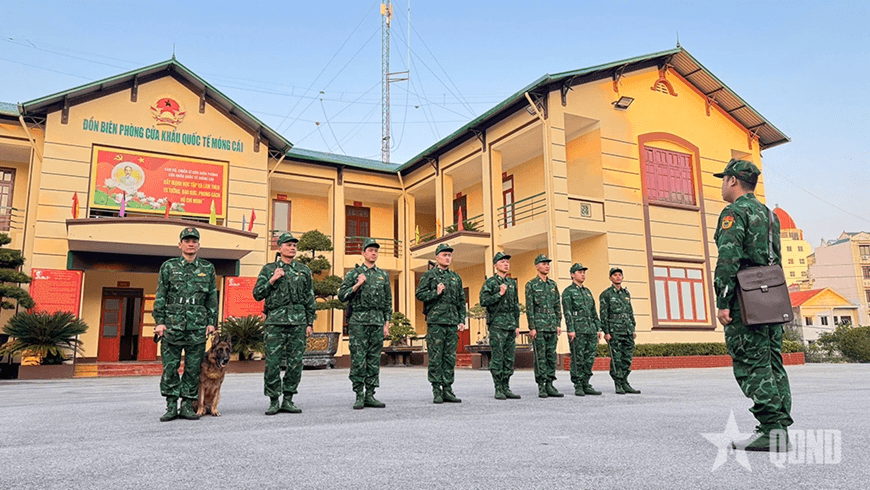 Giữ mùa xuân nơi phên giậu Tổ quốc