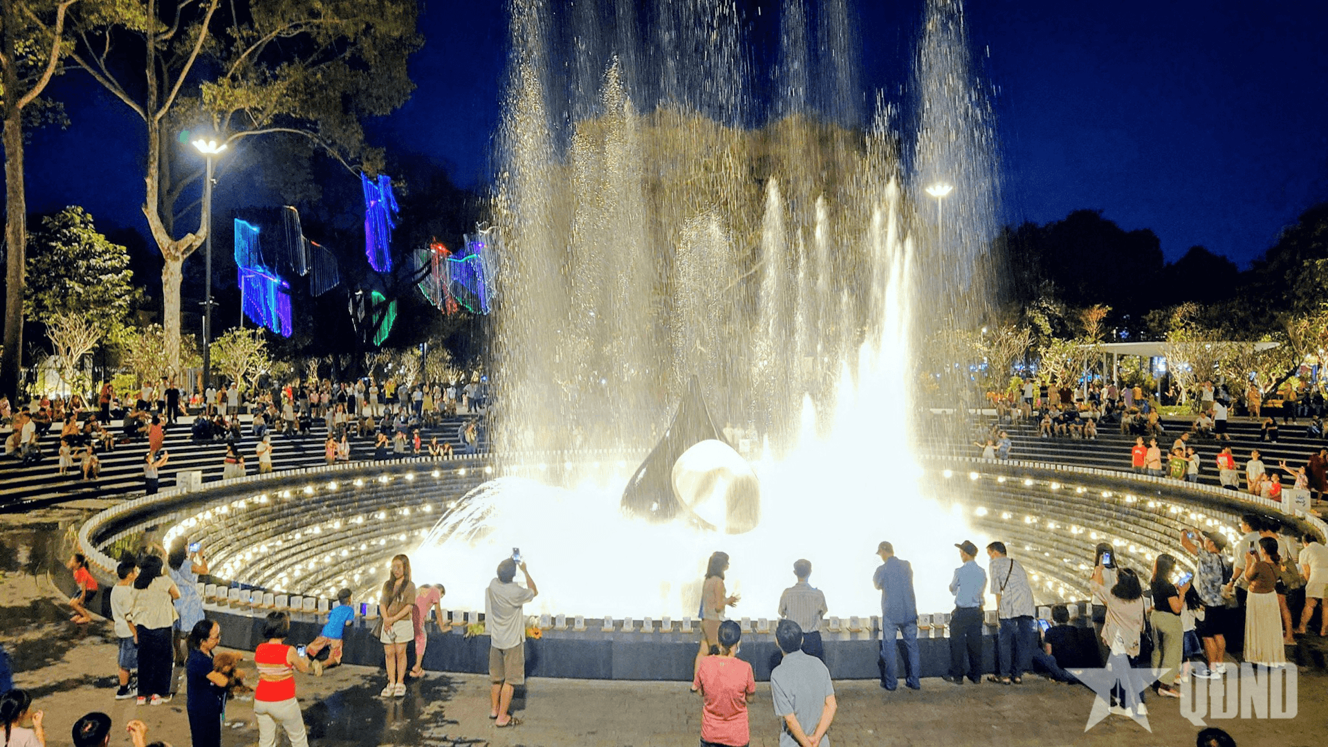 TP Hồ Chí Minh: Công viên “giọt nước” thành điểm dừng chân bình yên trong dịp Tết