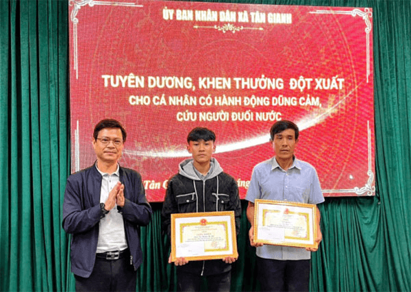 “Người hùng” trên sông Gianh