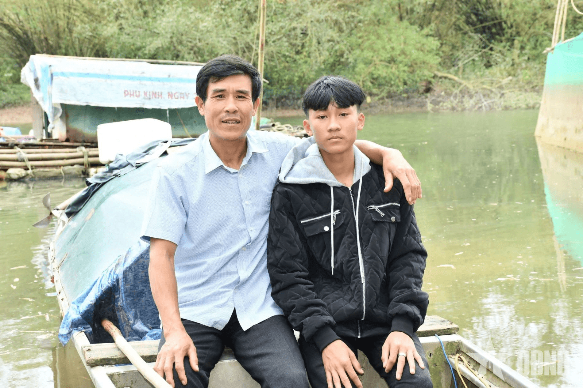 Dòng sông có người