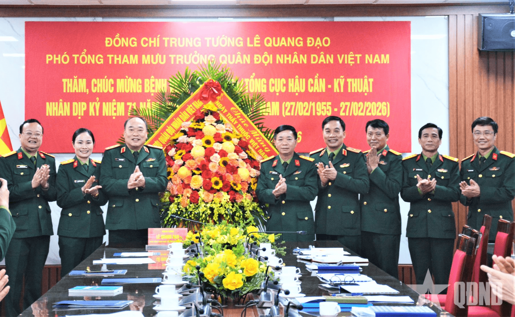 Trung tướng Lê Quang Đạo chúc mừng các học viện, bệnh viện quân y