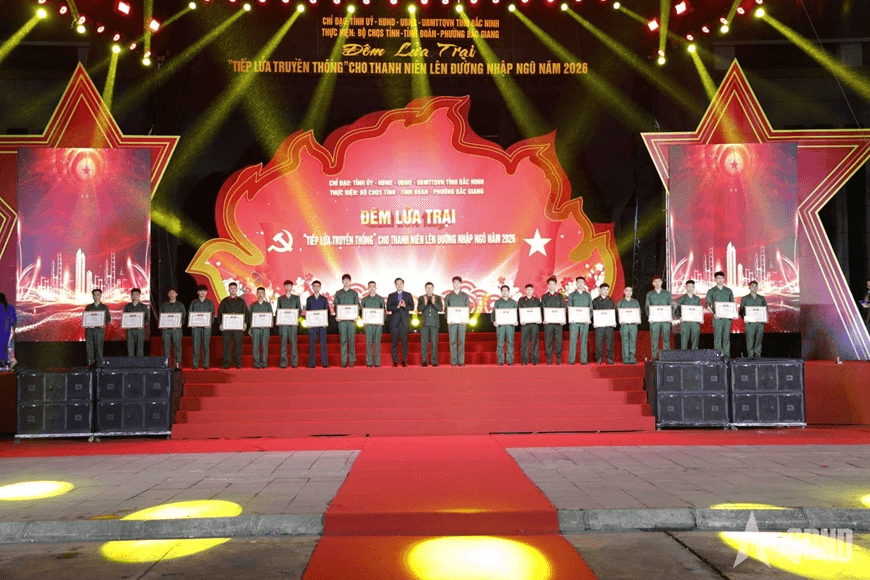 Bắc Ninh: Tiếp lửa truyền thống cho thanh niên lên đường nhập ngũ