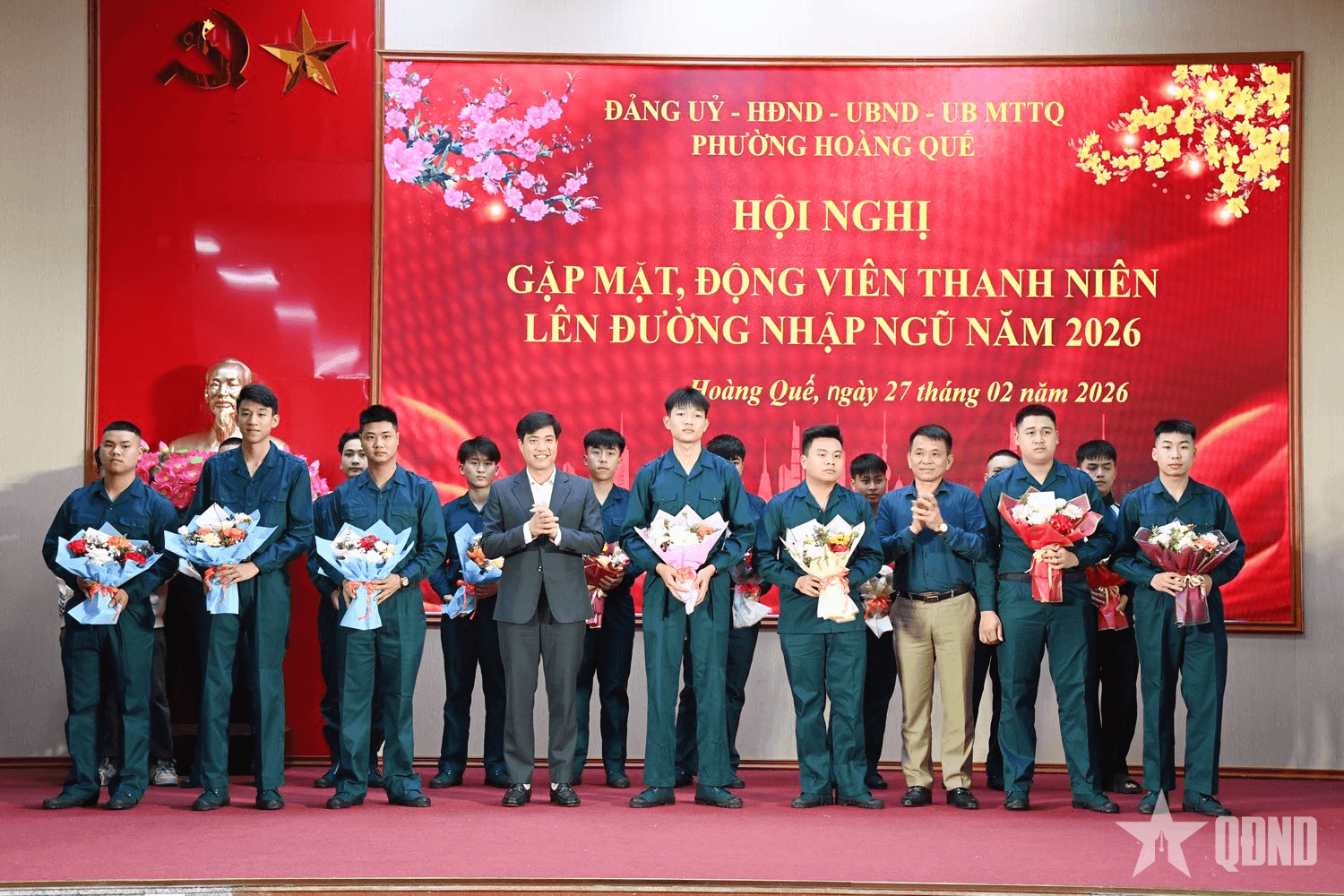 Quảng Ninh: Phường Hoàng Quế gặp mặt, động viên thanh niên nhập ngũ năm 2026