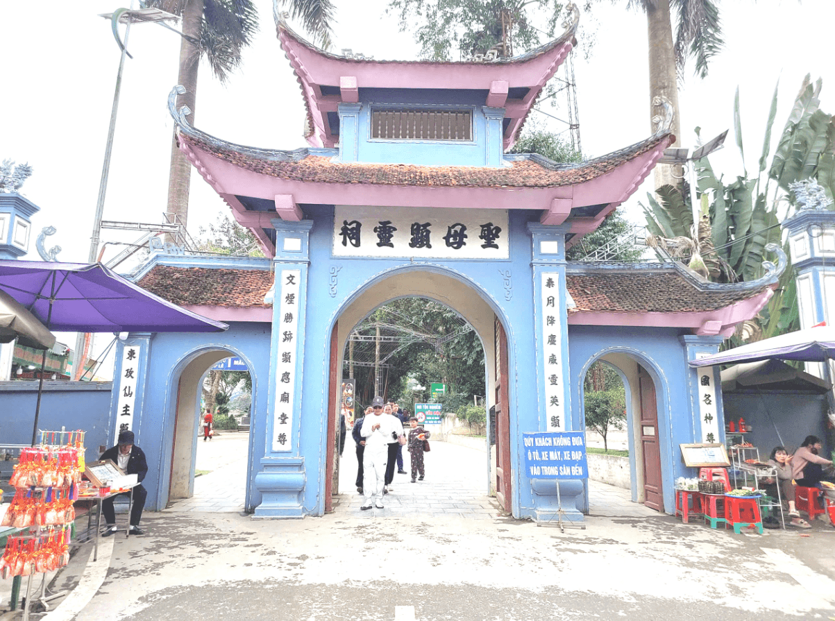 Du xuân về miền Đông Cuông