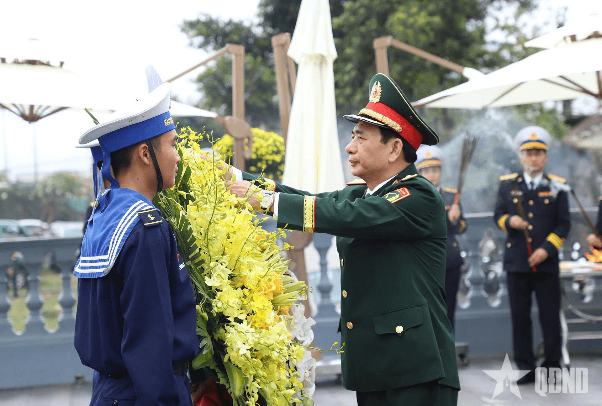 Lãnh đạo Bộ Quốc phòng dâng hương tưởng niệm Đại tướng Võ Nguyên Giáp