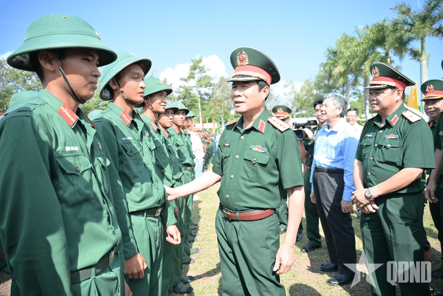 Đại tướng Nguyễn Tân Cương: Công tác huấn luyện phải thực sự được đổi mới và nâng cao