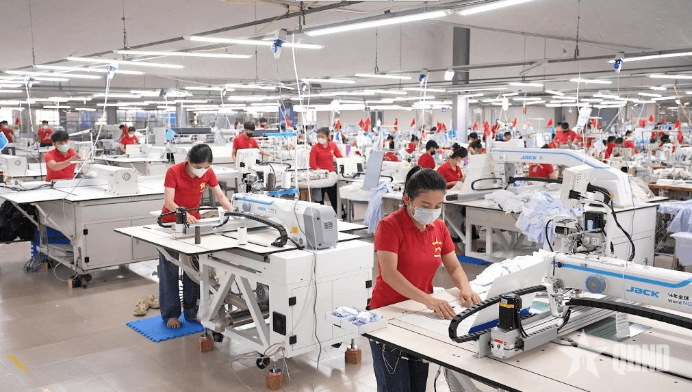 30 năm trên hành trình ra biển lớn