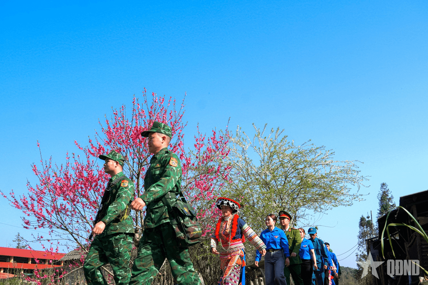 Giữ mùa xuân nơi địa đầu Tổ quốc