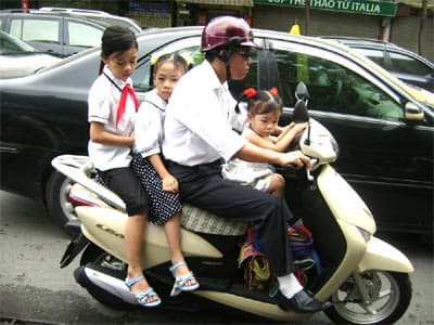 TAI NẠN GIAO THÔNG, CÁM ƠN ÔNG GIÁM ĐỐC!