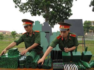 THU HÚT NGƯỜI GIỎI VÀO QUÂN ĐỘI